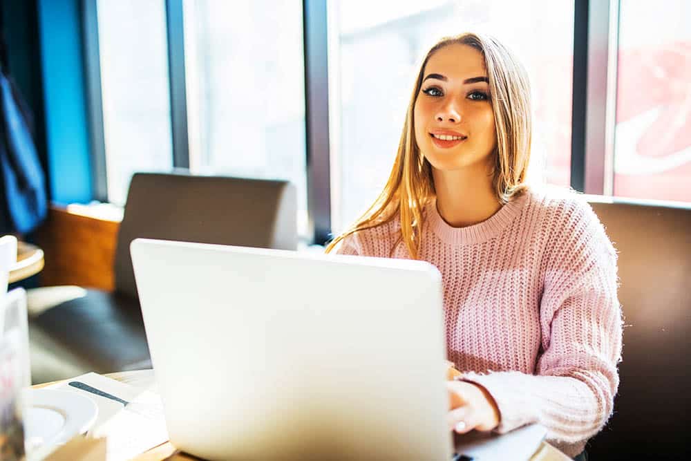 Escape the 9-5 Grind: Why Online Freelancing is the Future of Work!