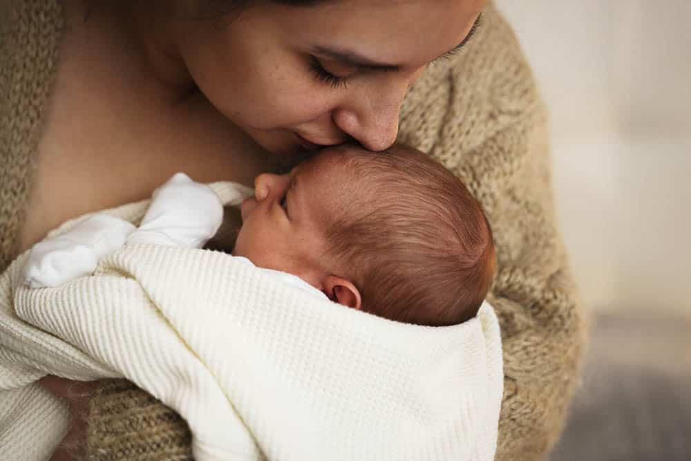 Breastmilk vs Formula: The Critical Choice Every New Parent Must Make